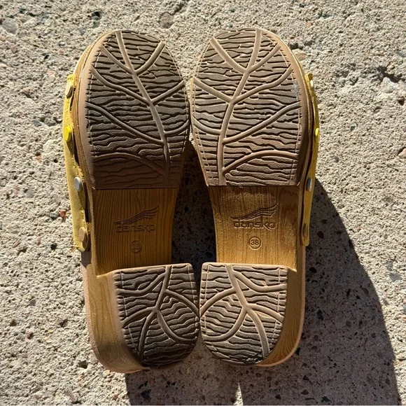 Dansko Giana Yellow Mules Comfortable Leather Sandals Women’s Size 38EU - Picture 5 of 9